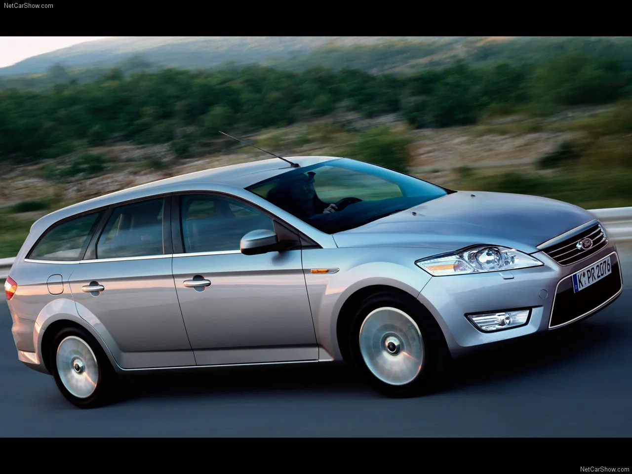 Ford Mondeo 2.3 2007 photo - 12