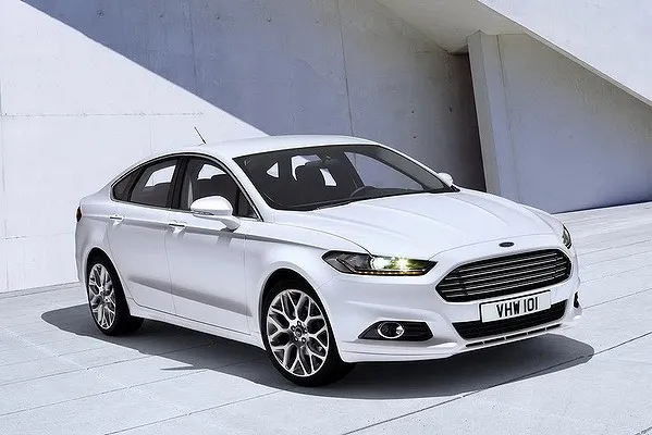 Ford Mondeo 2.3 2013 photo - 6