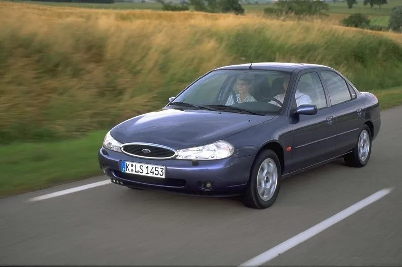 Ford Mondeo 2.5 1996 photo - 5