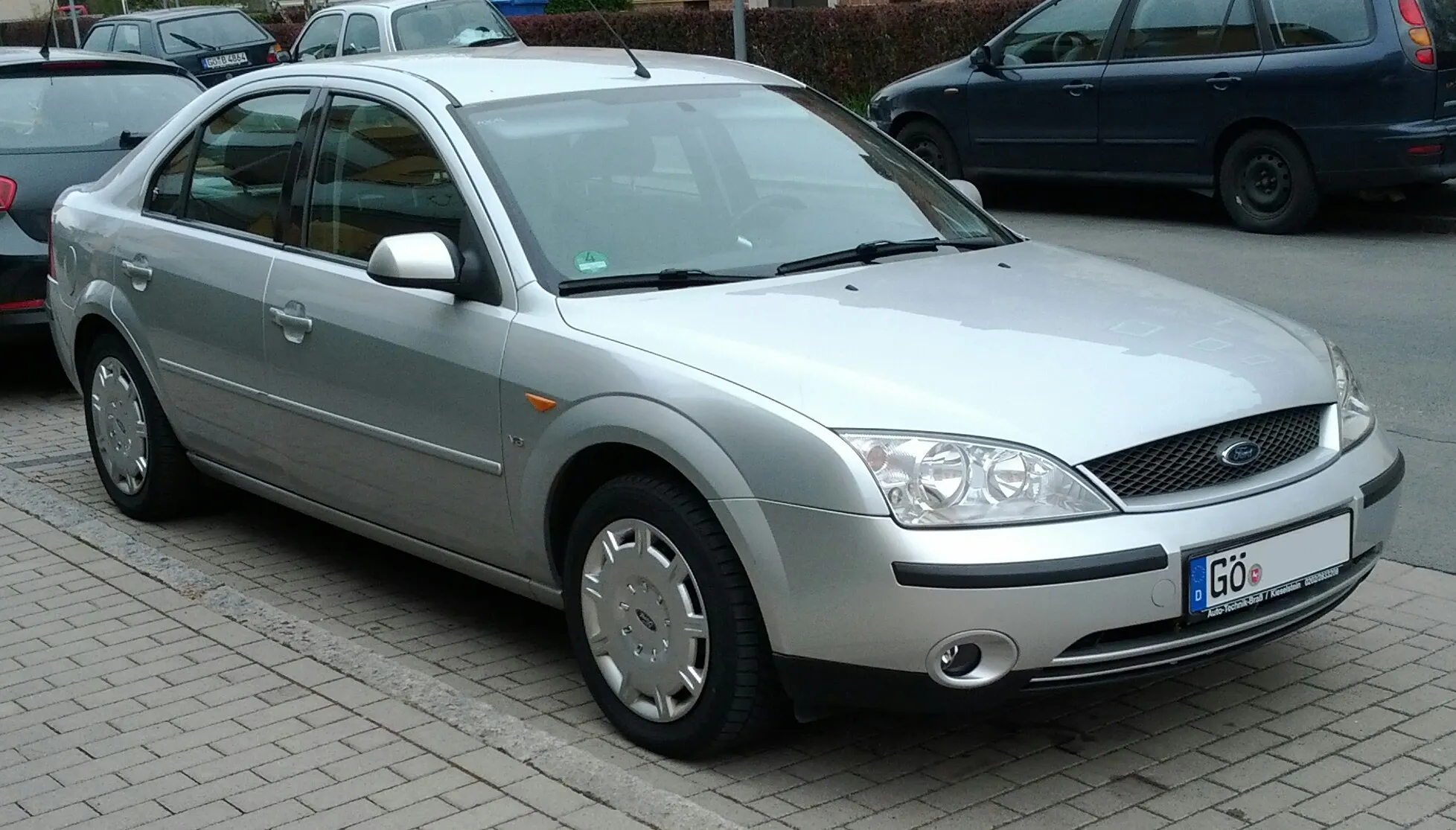 Ford Mondeo 2.5 2001 photo - 11
