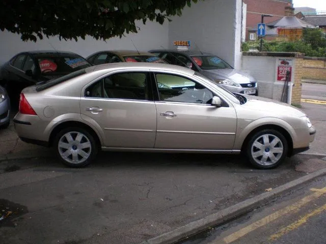 Ford Mondeo 2.5 2005 photo - 5