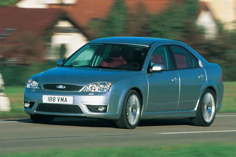 Ford Mondeo 3.0 2002 photo - 8