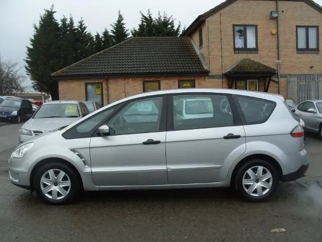 Ford S-Max 1.8 2006 photo - 10