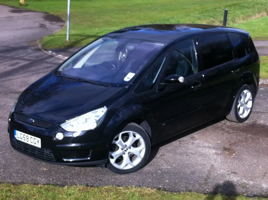 Ford S-Max 2.0 2009 photo - 2