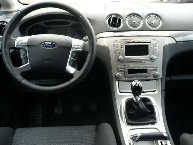 Ford S-Max 2.0 2009 photo - 4