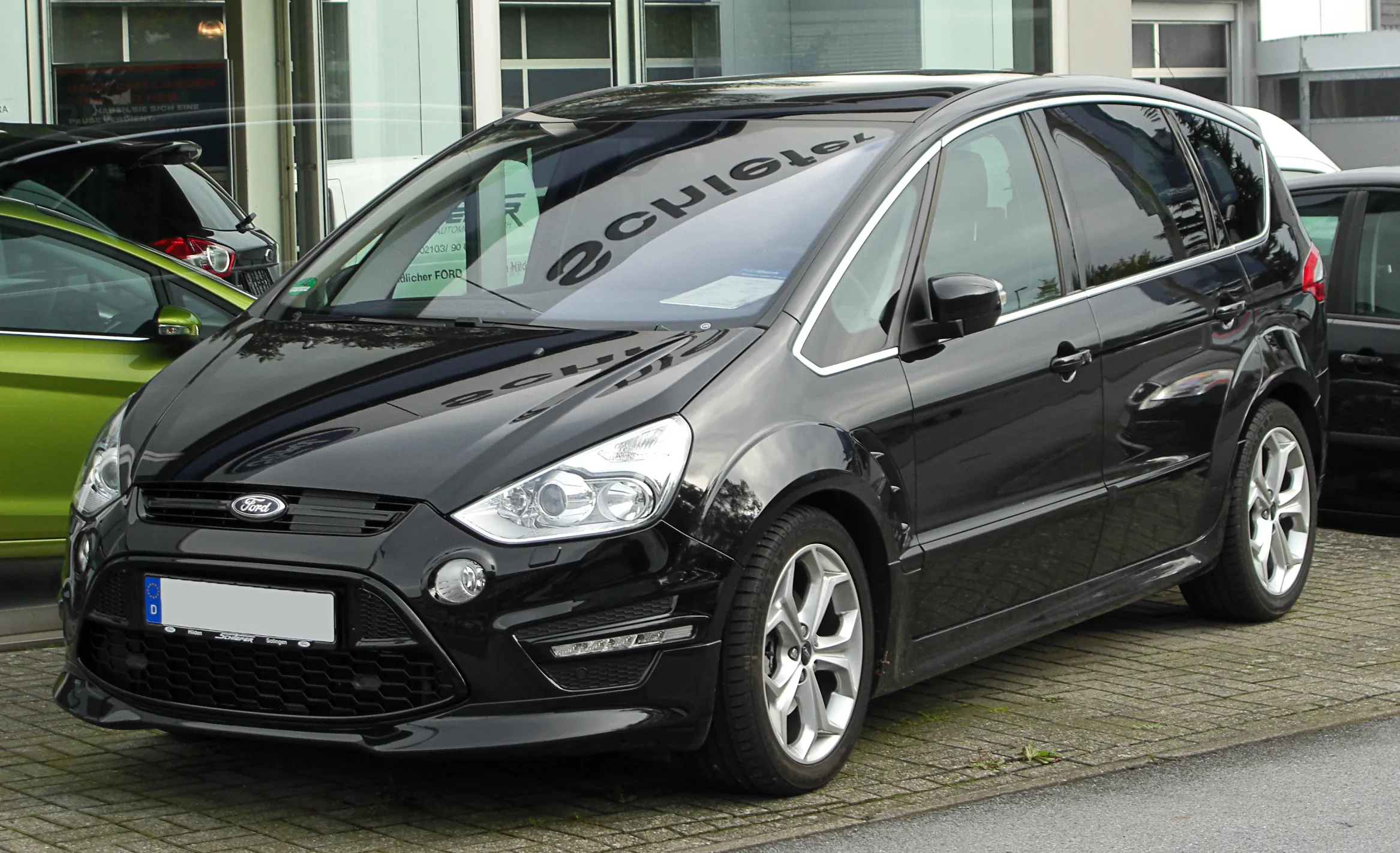 Ford S-Max 2.0 2010 photo - 1