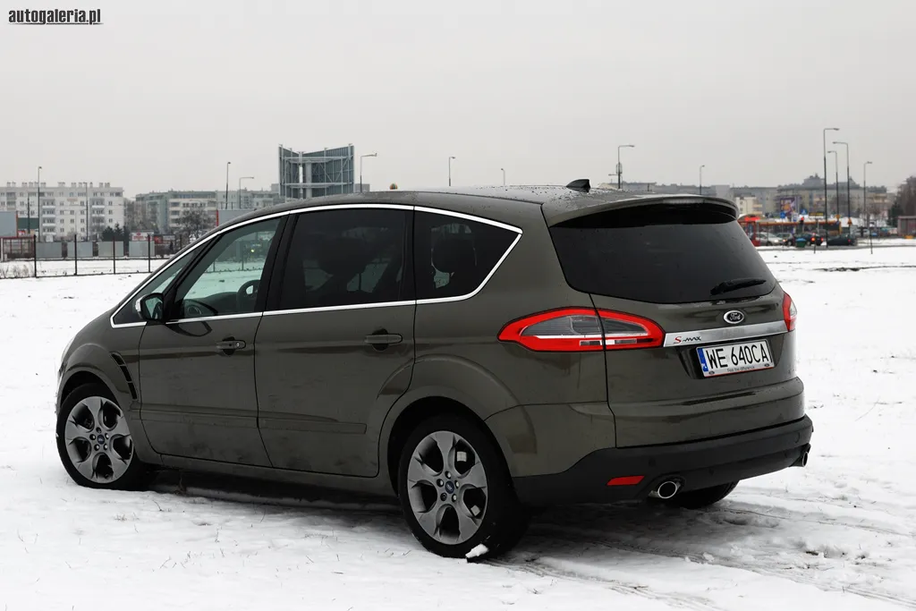 Ford S-Max 2.0 2012 photo - 1