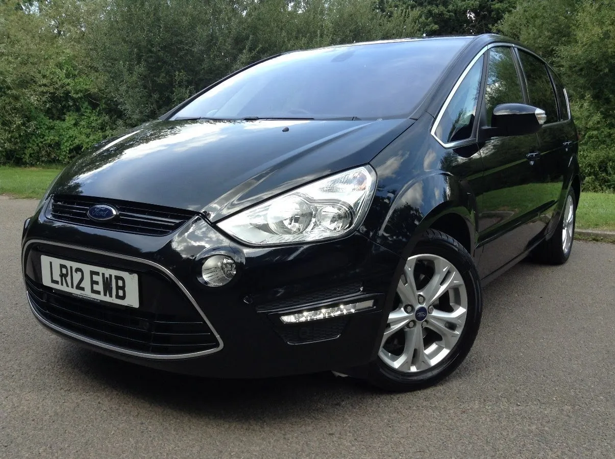 Ford S-Max 2.0 2012 photo - 3