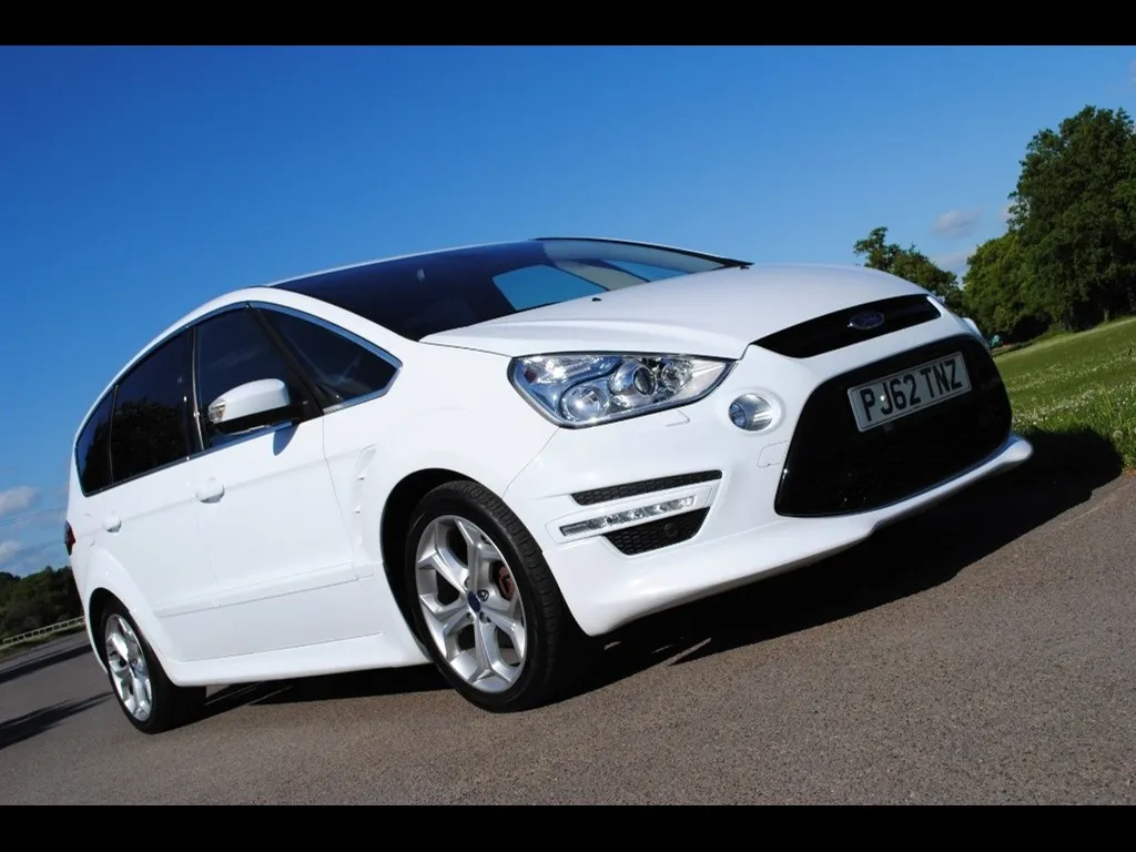 Ford S-Max 2.2 2013 photo - 10