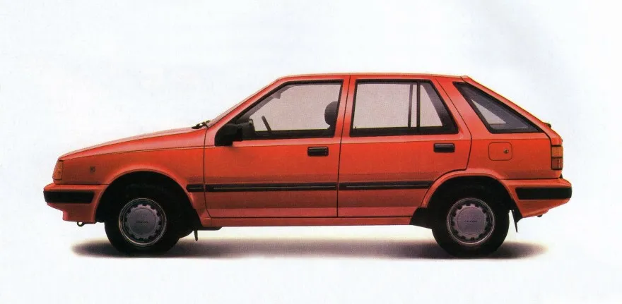 Hyundai Elantra 1.5 1990 photo - 6