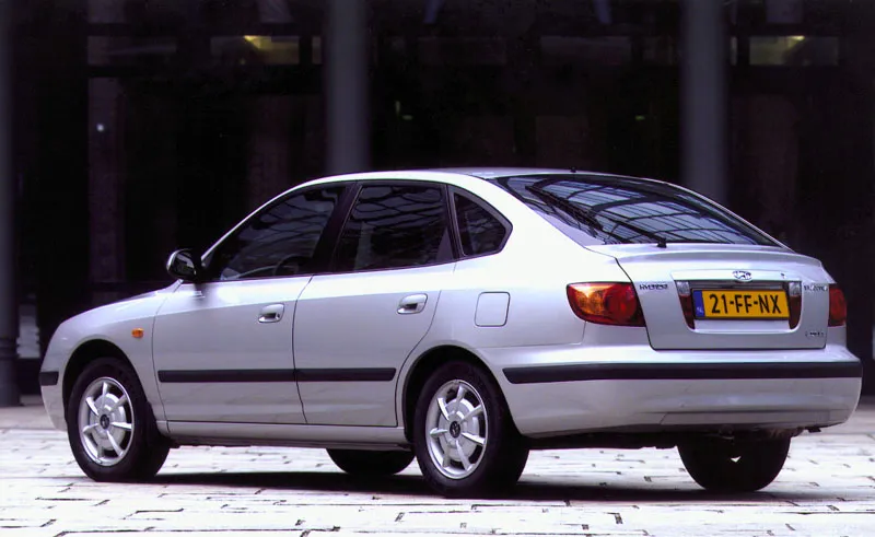 Hyundai Elantra 1.6 2000 photo - 12