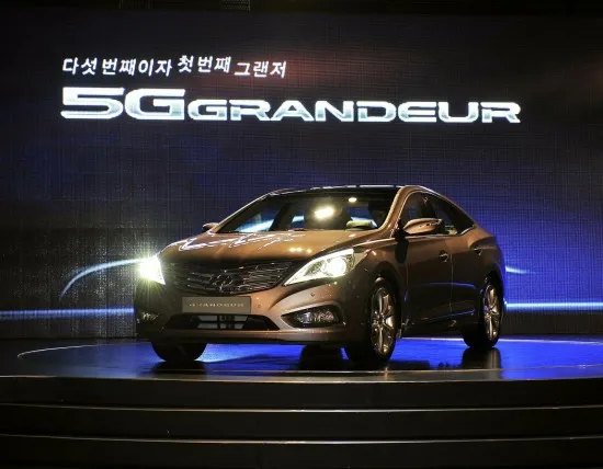 Hyundai Grandeur 2.4 2012 photo - 1