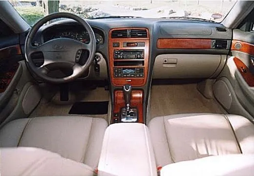 Hyundai Grandeur 3.0 1999 photo - 3