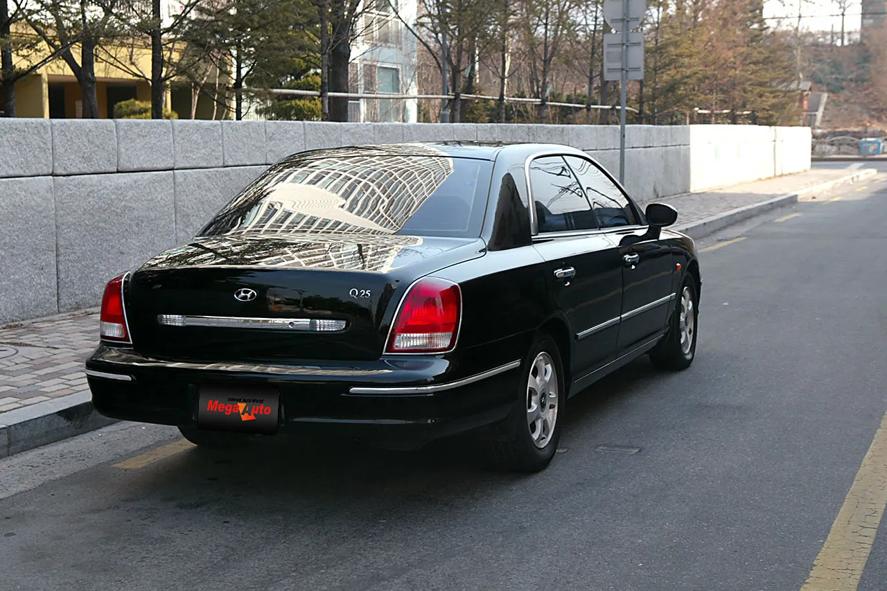 Hyundai Grandeur 3.0 1999 photo - 5