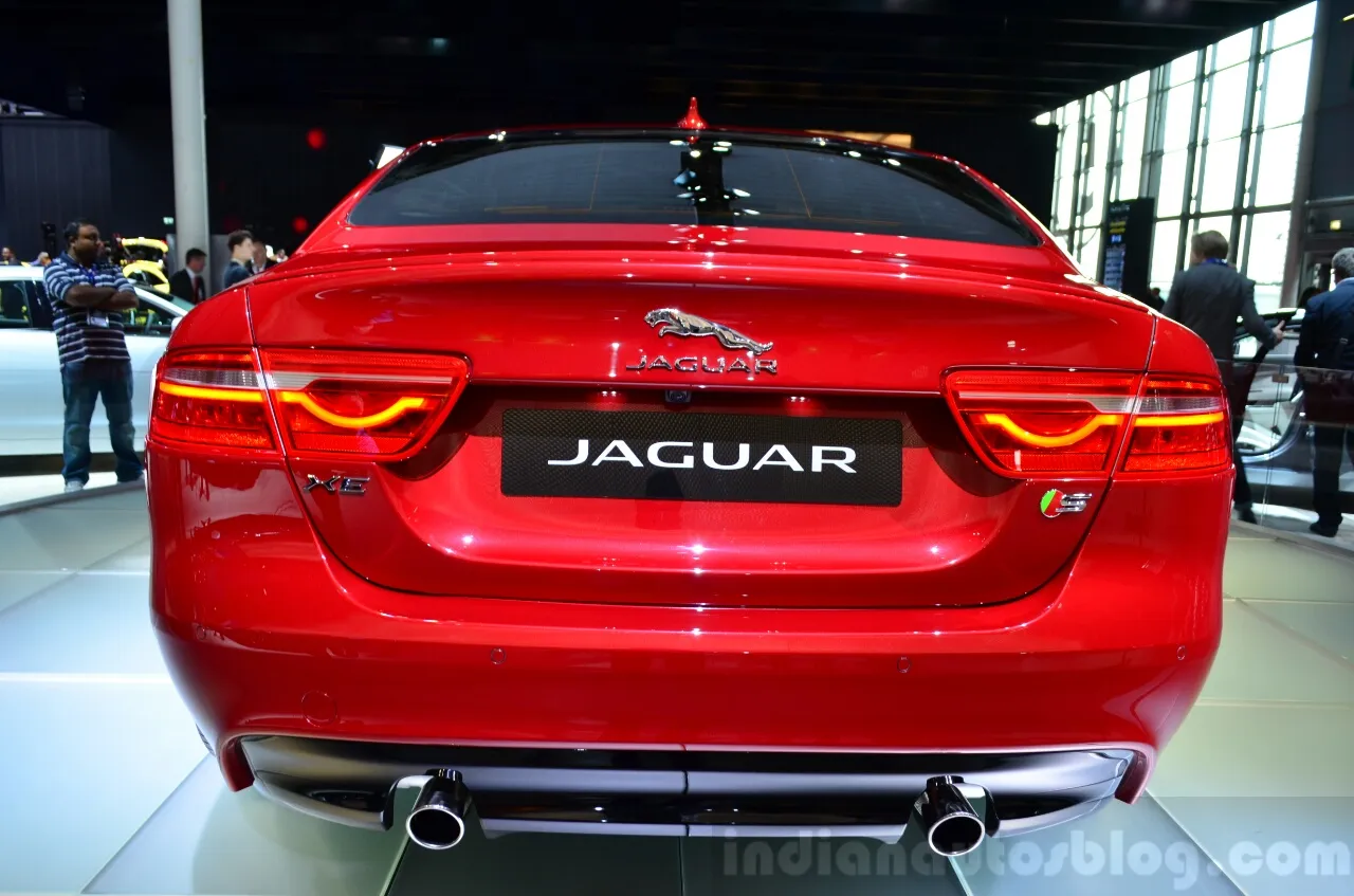 Jaguar XE S 2014 photo - 10