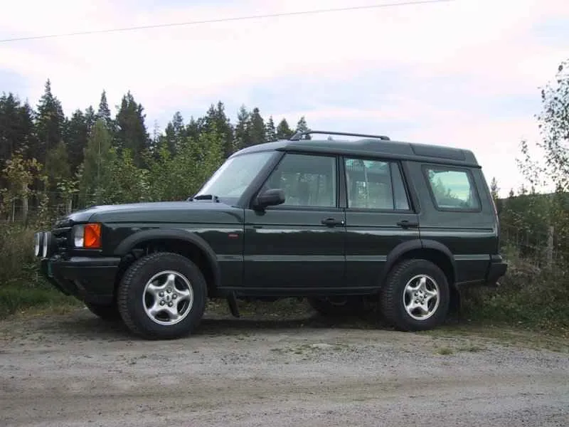 Land Rover Discovery 2.0 2000 photo - 1