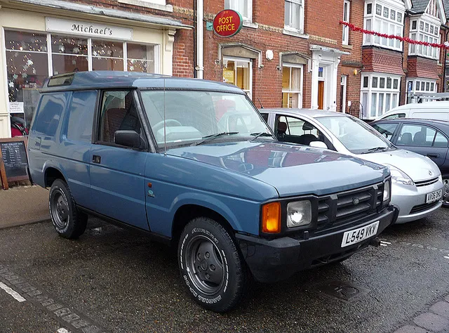 Land Rover Discovery 2.5 1994 photo - 1