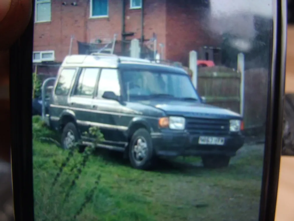 Land Rover Discovery 2.5 1995 photo - 10