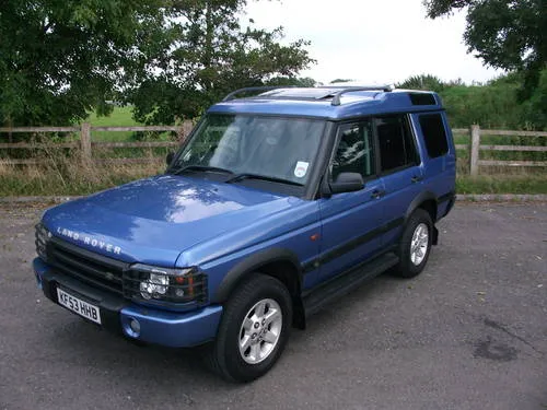 Land Rover Discovery 2.5 2003 photo - 1