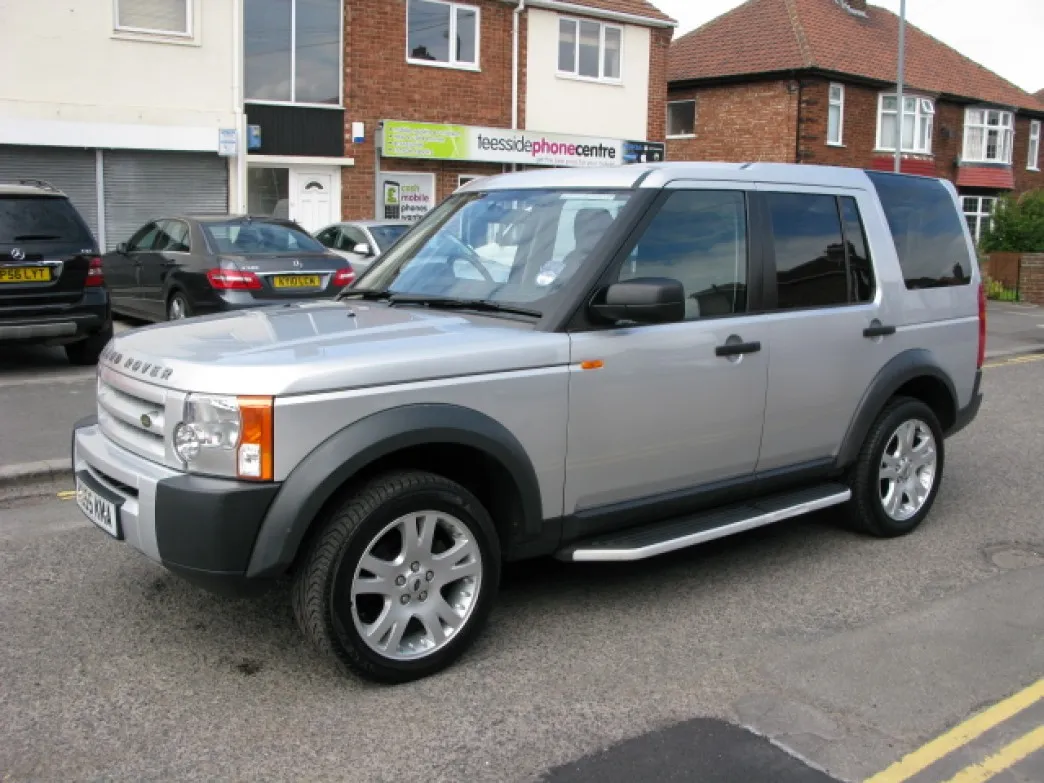 Land Rover Discovery 2.7 2005 photo - 9