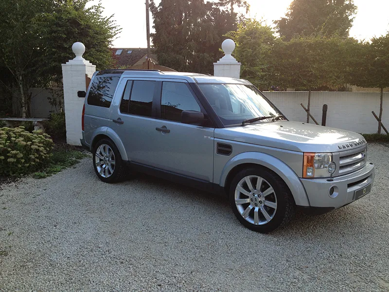 Land Rover Discovery 2.7 2009 photo - 2
