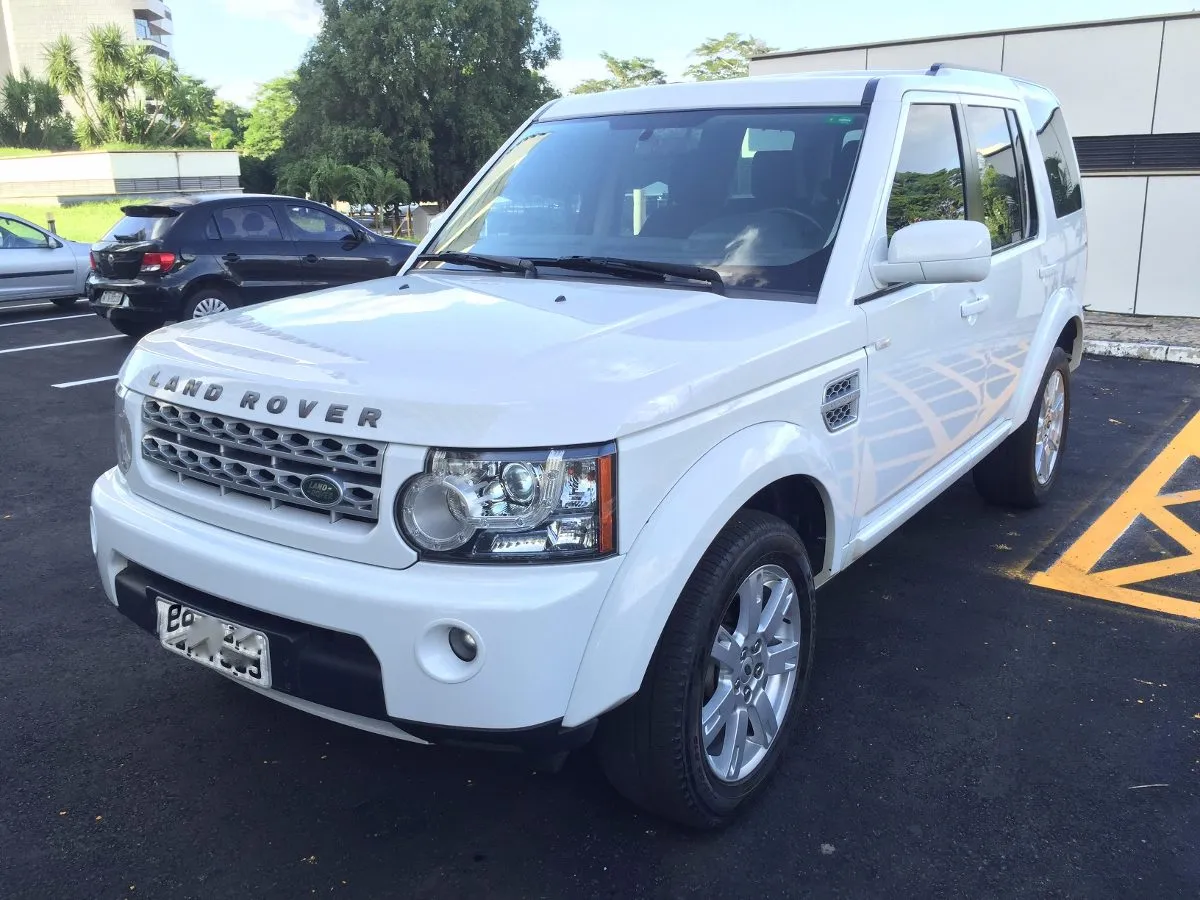 Land Rover Discovery 2.7 2011 photo - 3