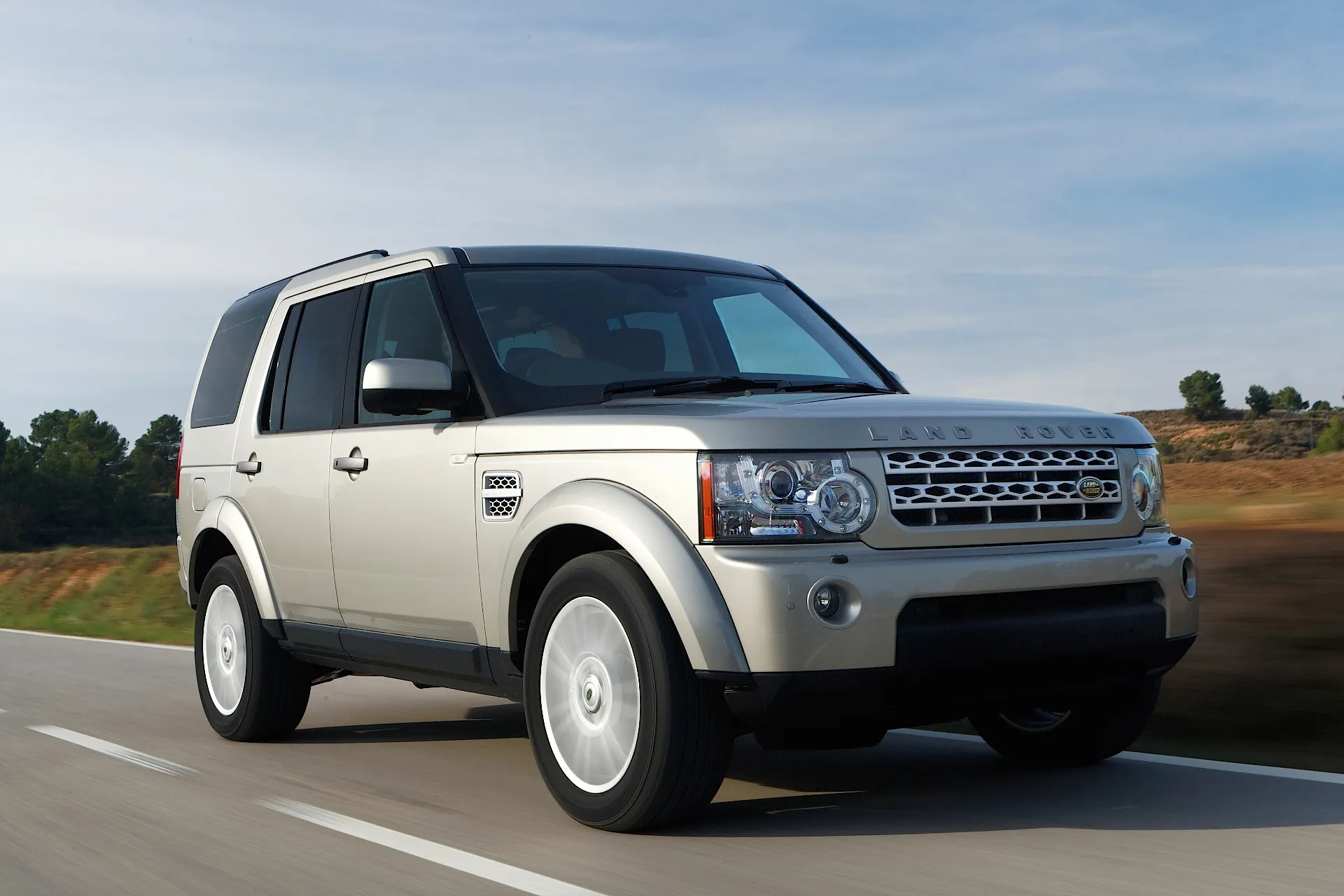 Land Rover Discovery 2.7 2011 photo - 5