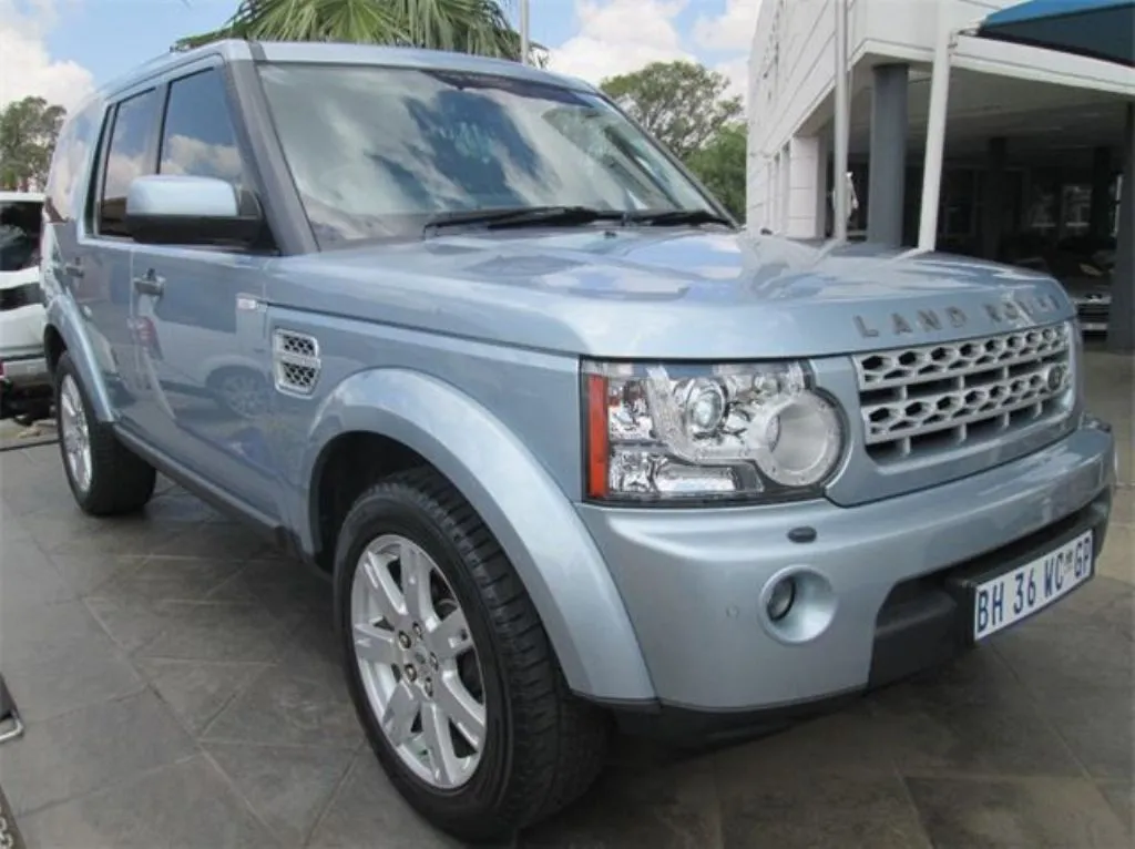Land Rover Discovery 3.0 2011 photo - 1