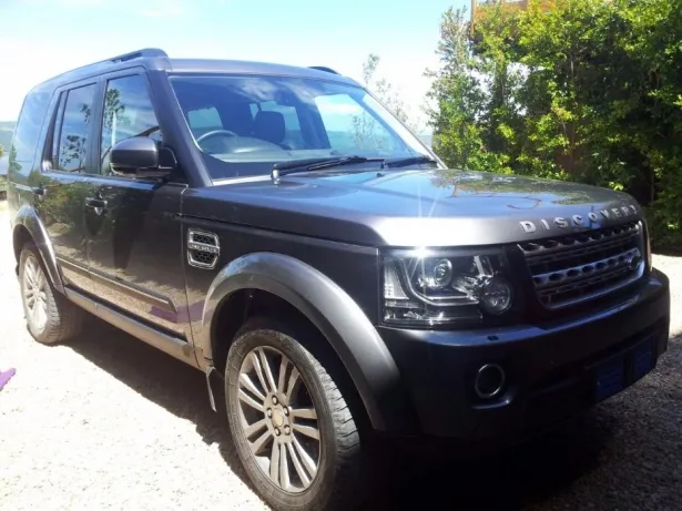 Land Rover Discovery 3.0 2014 photo - 2