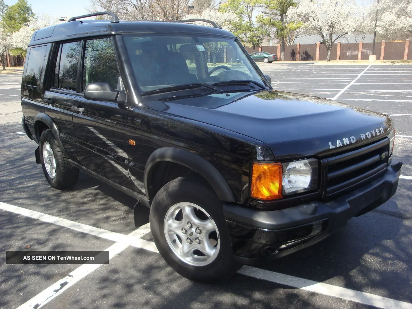 Land Rover Discovery 4.0 2000 photo - 2