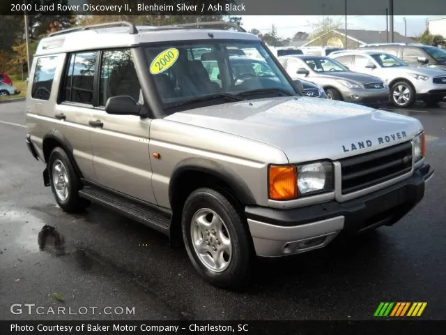 Land Rover Discovery 4.0 2000 photo - 9