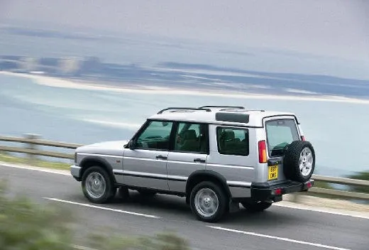 Land Rover Discovery 4.4 2004 photo - 12