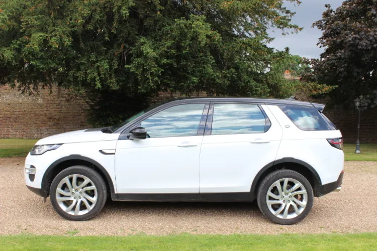 Land Rover Discovery Sport 2.2 2014 photo - 4