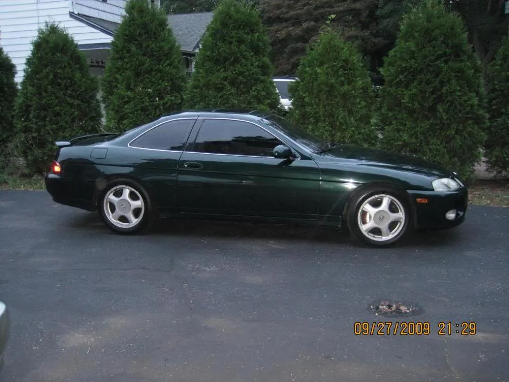 Lexus IS 300 1999 photo - 3