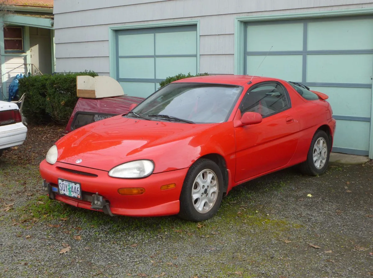 Mazda 3 1.6 1992 photo - 5