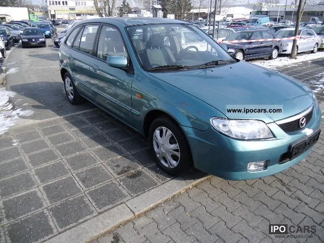 Mazda 3 2.0 2001 photo - 1