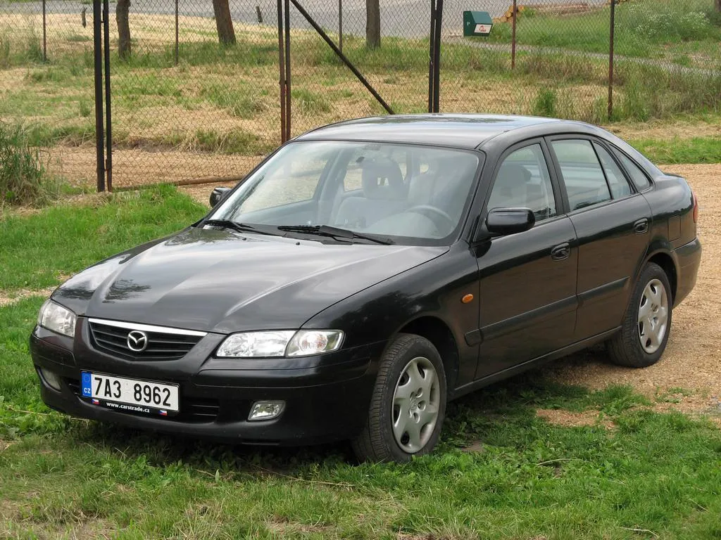 Mazda 5 2.0 2001 photo - 8