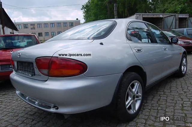 Mazda 6 2.0 1999 photo - 5