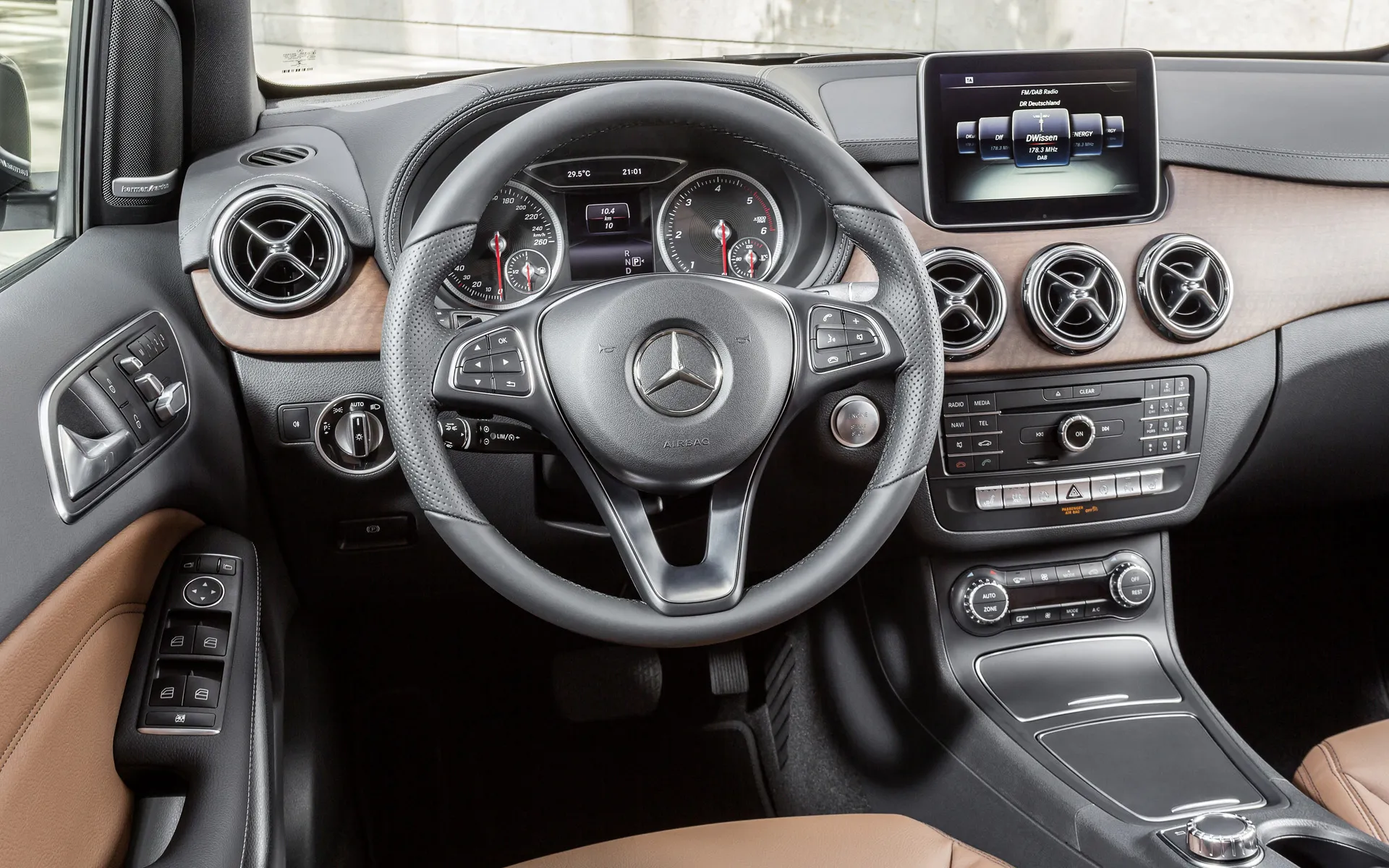 Mercedes-Benz B-Класс B 2014 photo - 4