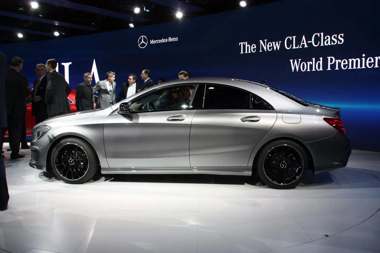 Mercedes-Benz CLA-Класс CLA 2013 photo - 8