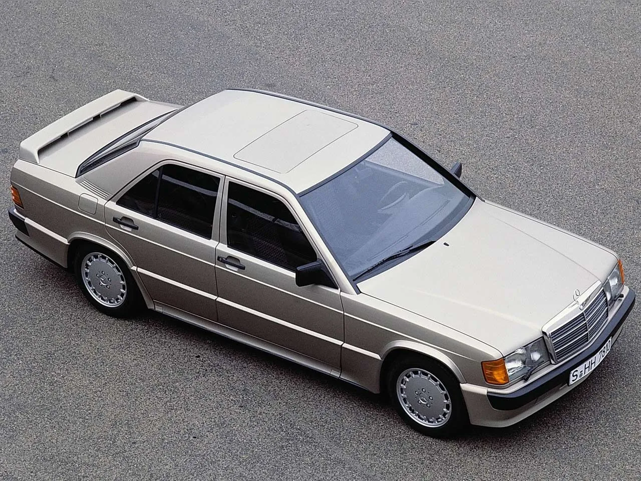 Mercedes-Benz E-Класс E 1984 photo - 11