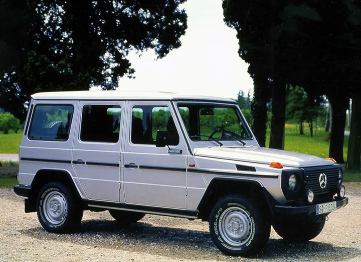 Mercedes-Benz E-Класс E 1989 photo - 1