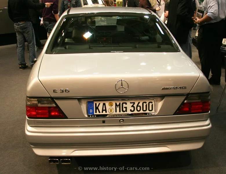Mercedes-Benz E-Класс E36 1993 photo - 1