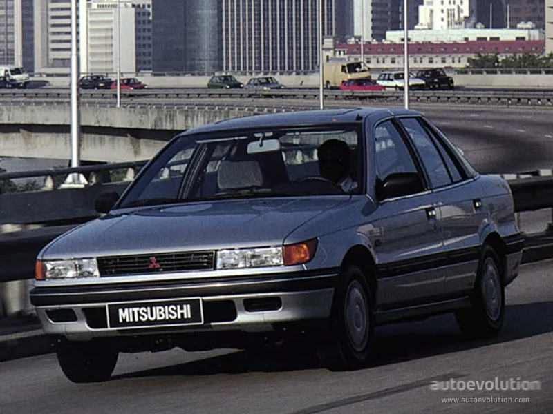 Mitsubishi Lancer 1.5 1990 photo - 11