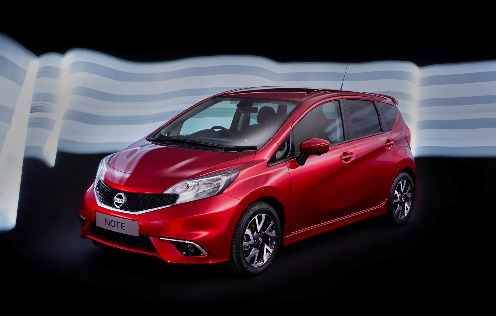 Nissan Note 1.4 2014 photo - 9