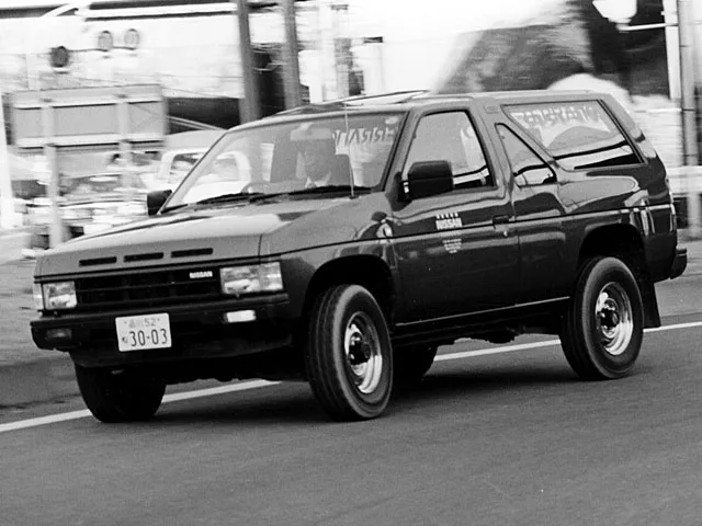 Nissan Terrano 2.7 1990 photo - 3