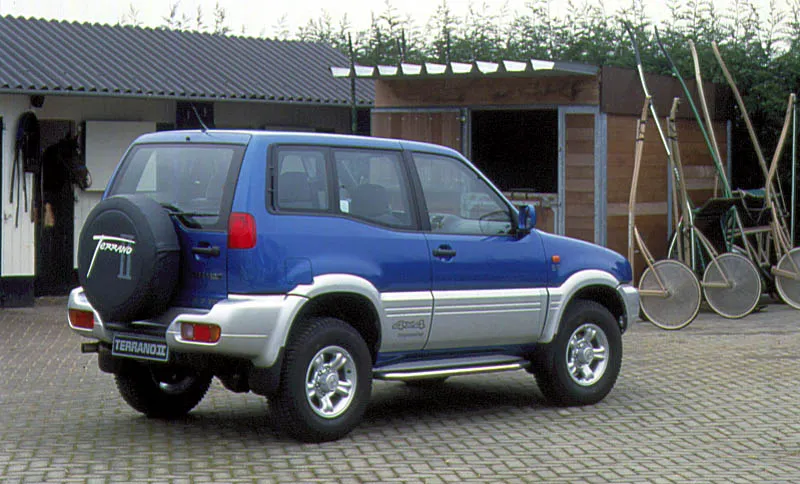 Nissan Terrano 2.7 1996 photo - 10