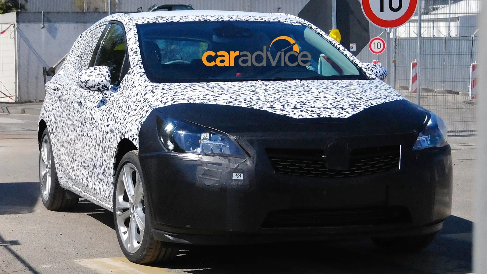 Opel Astra 1.2 2014 photo - 6