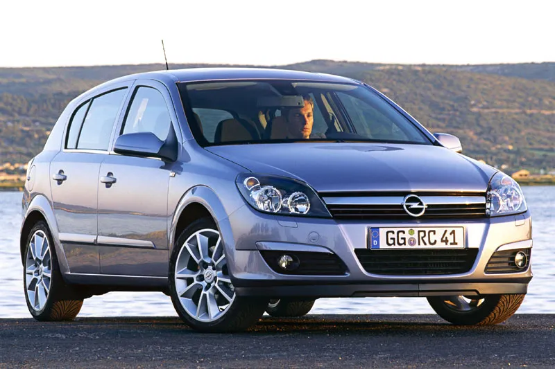 Opel Astra 1.3 2005 photo - 2