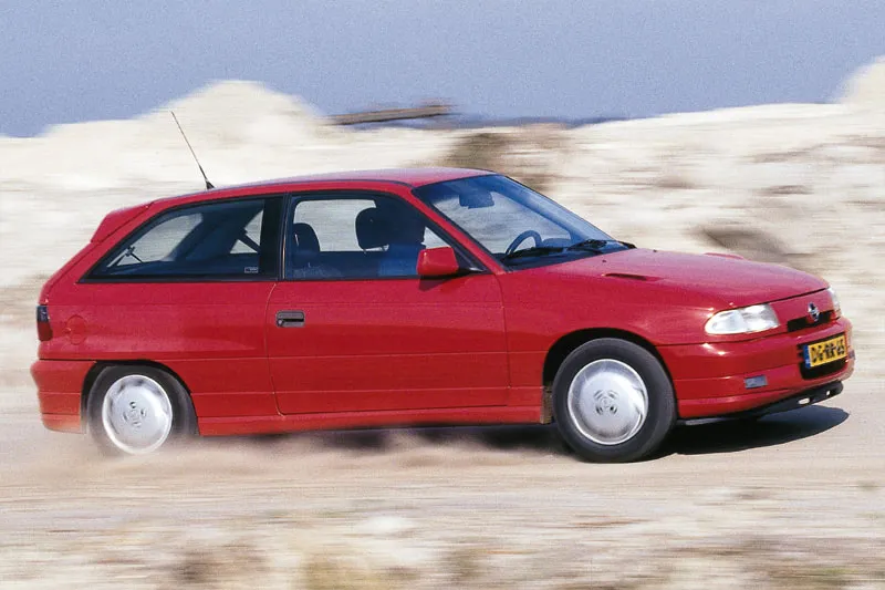 Opel Astra 1.4 1987 photo - 11